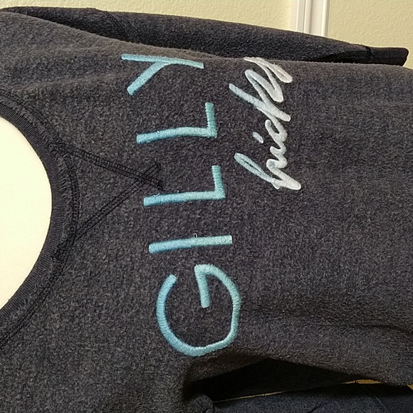 Rare Gilly Hicks Sweatshirt - Picture 2 of 6